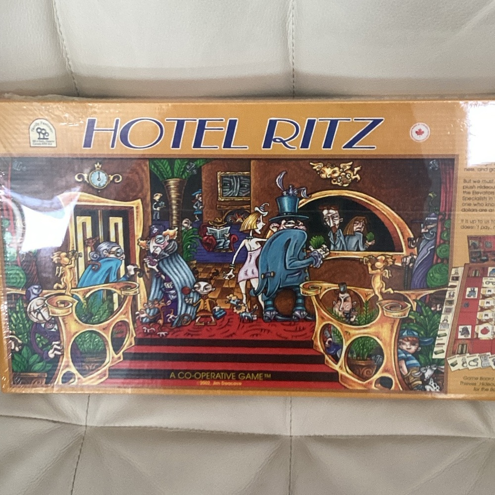 Hotel Ritz Board Game - Gold Box